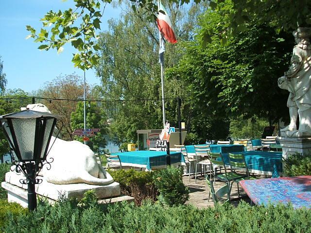 Guest House Pizzeria Pazza Da Gianni Stein Am Rhein Extérieur photo